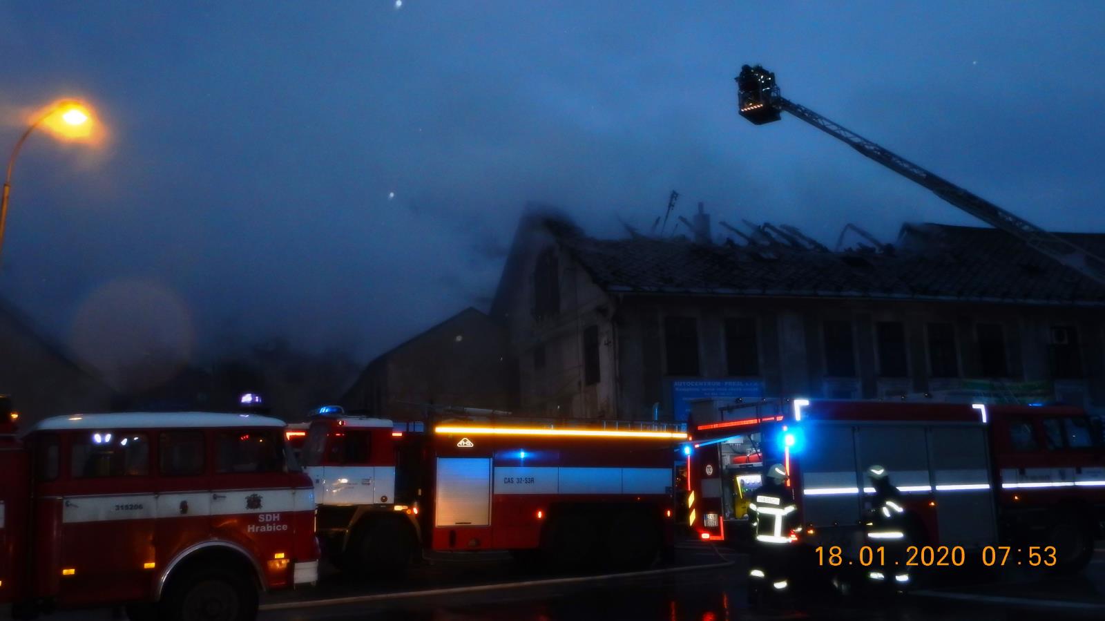 Požár budovy, Vimperk - 18. 1. 2020 (2).JPG