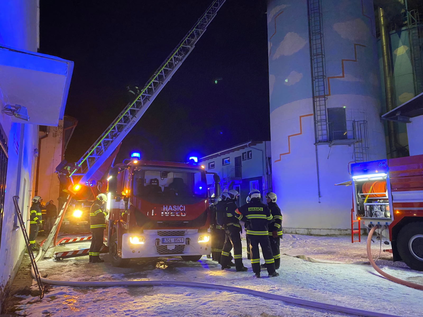 Požár sila, Kaplice-nádraží - 15. 2. 2021 (10).jpg