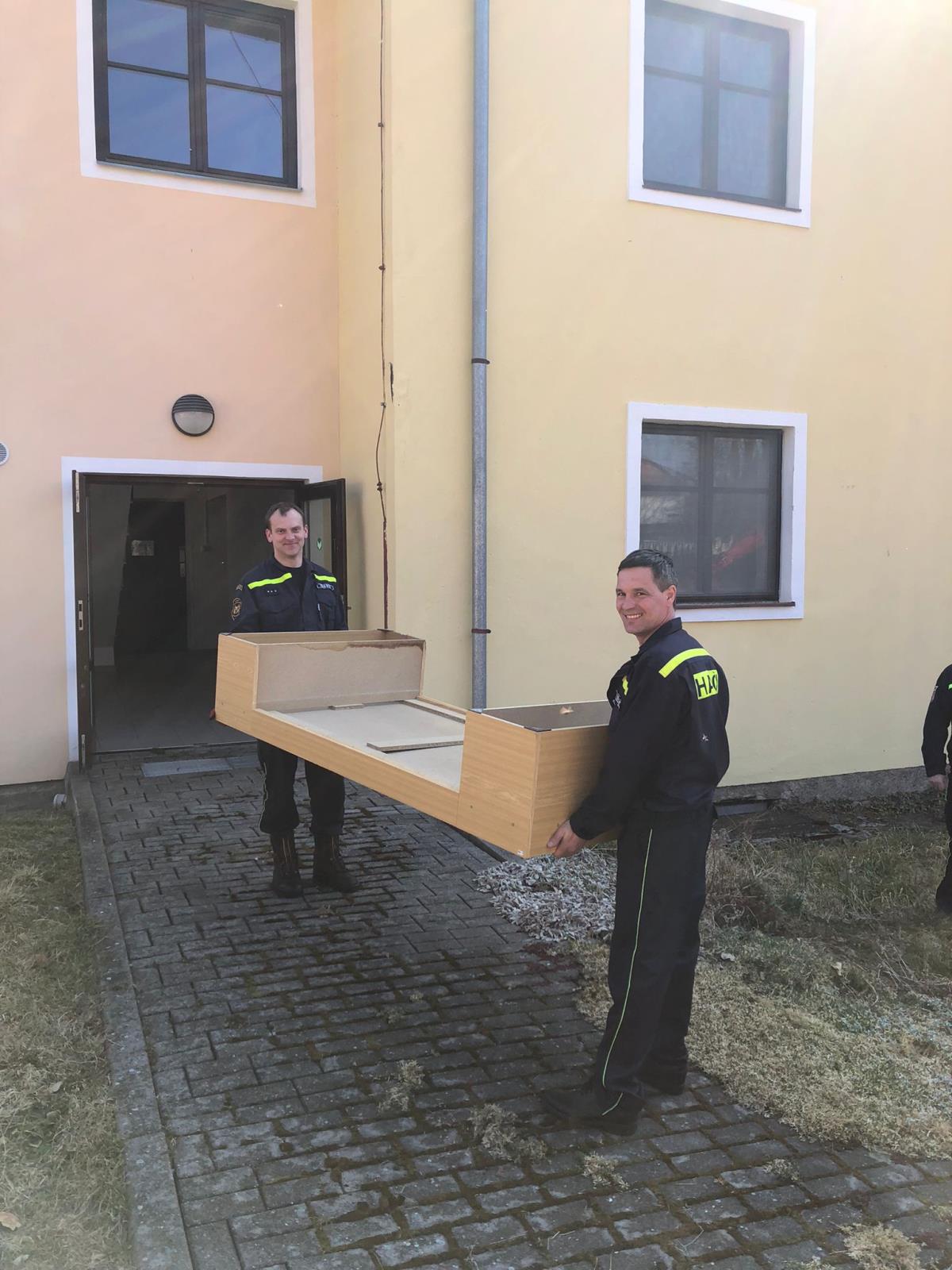Složení nábytku v Budíškovicích - 28. 3. 2022 (2).jpg