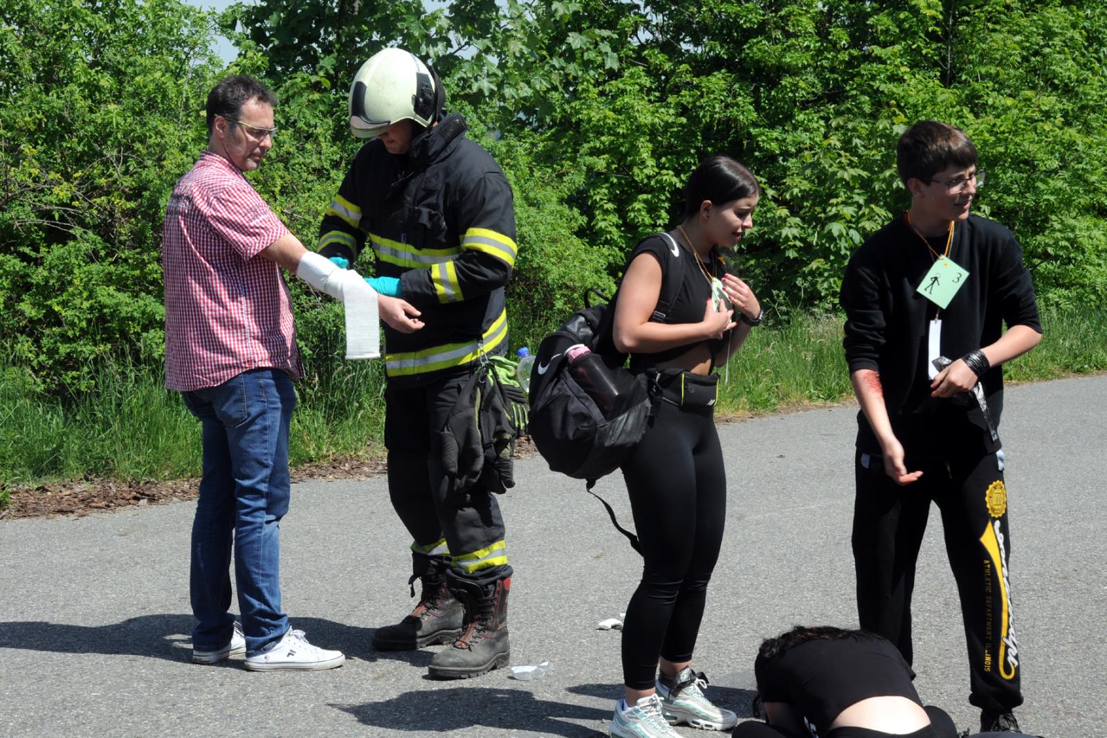 Taktické cvičení dopravní nehoda 2 OA a bus, Písek - 18. 5. 2022 (9).JPG
