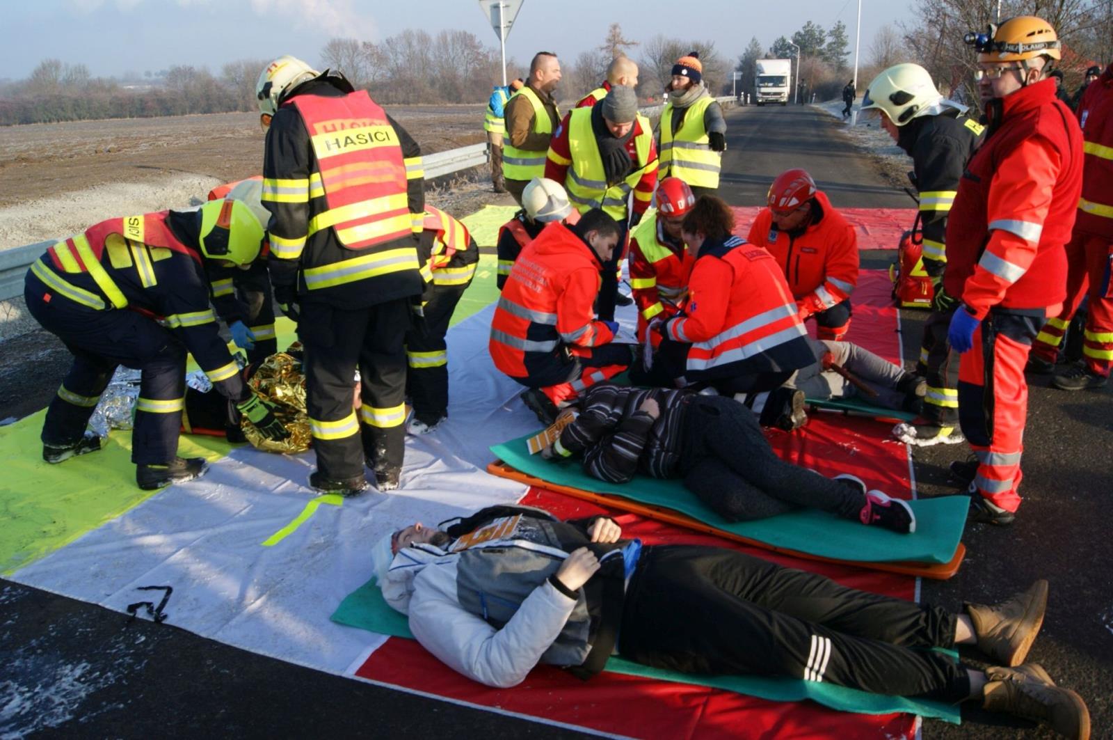 Taktické cvičení dopravní nehoda Seménkovice (14).jpg
