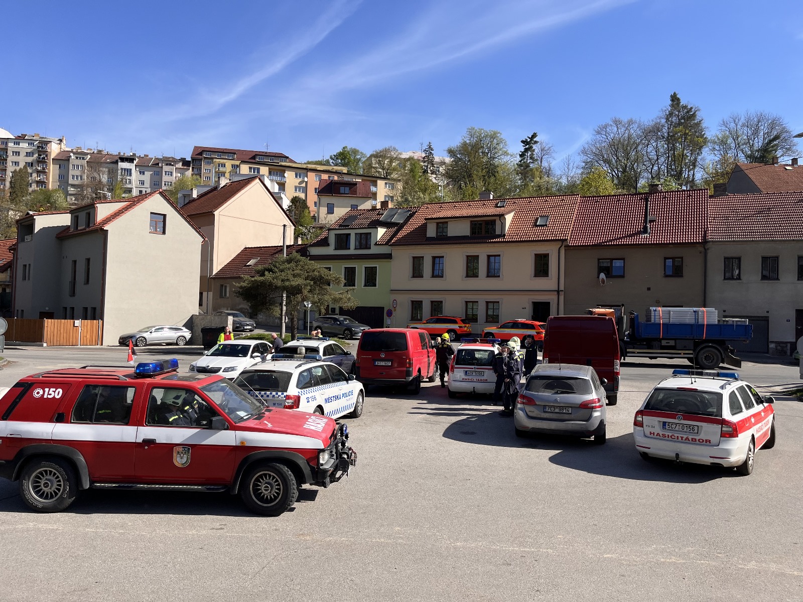 Taktické cvičení - stavba protipovodňových zábran, Tábor (2).jpg