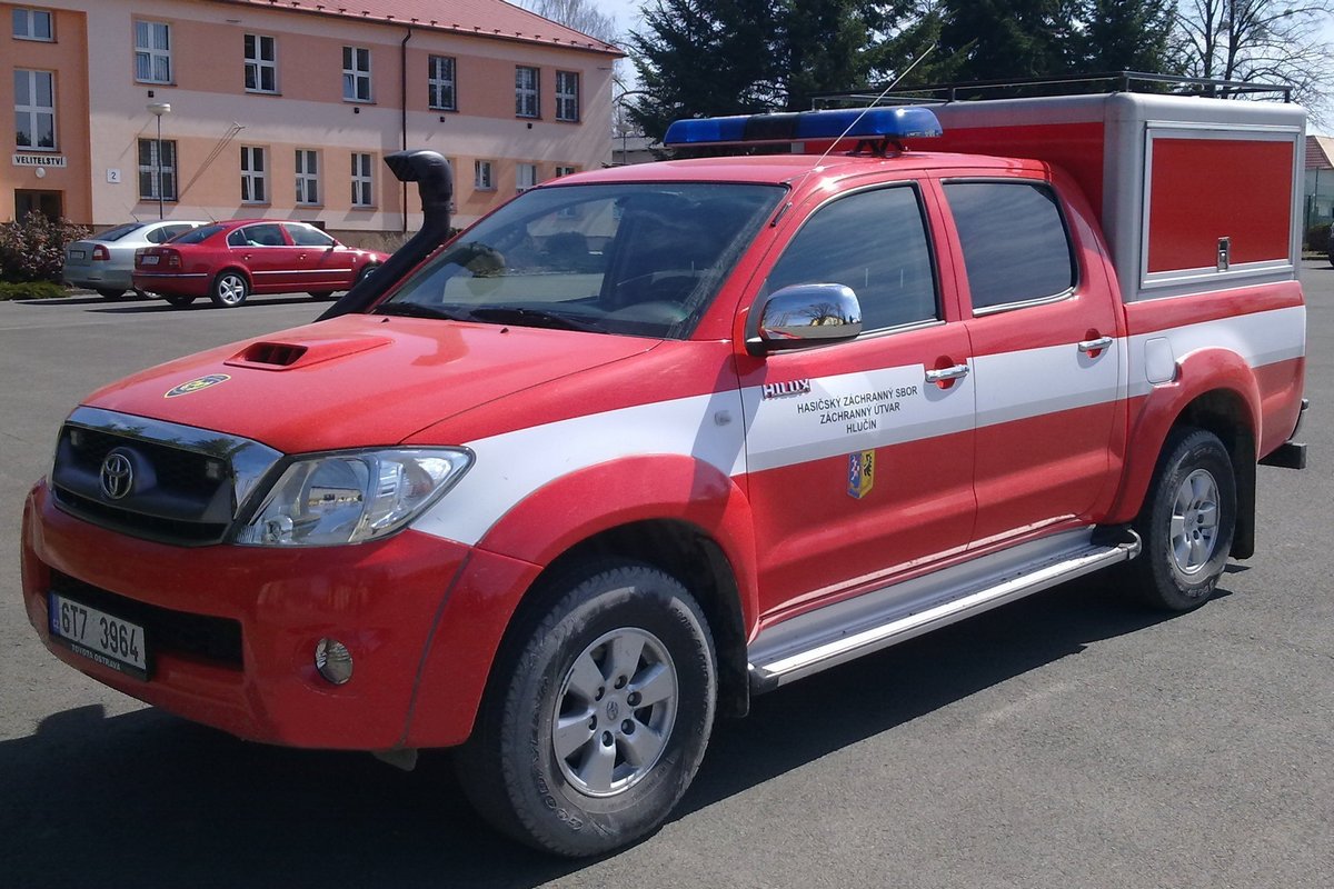 To hilux 3,0.jpg