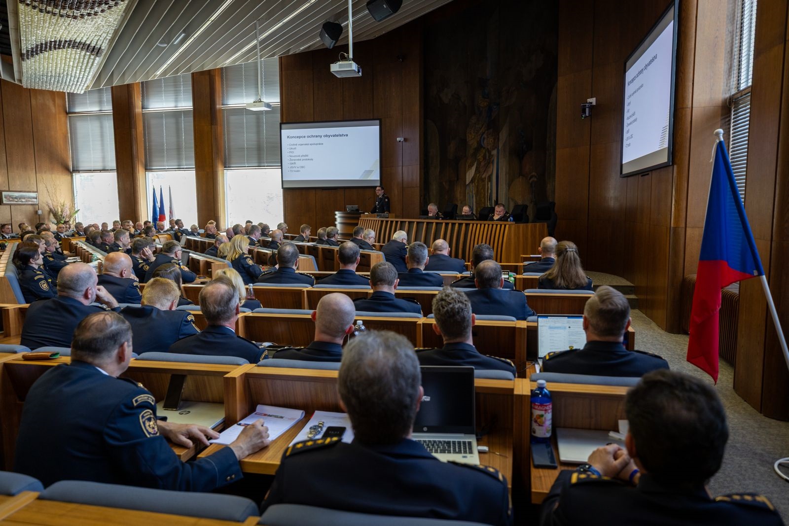 Velitelské shromáždění HZS ČR ve Vzdělávacím středisku v Benešově