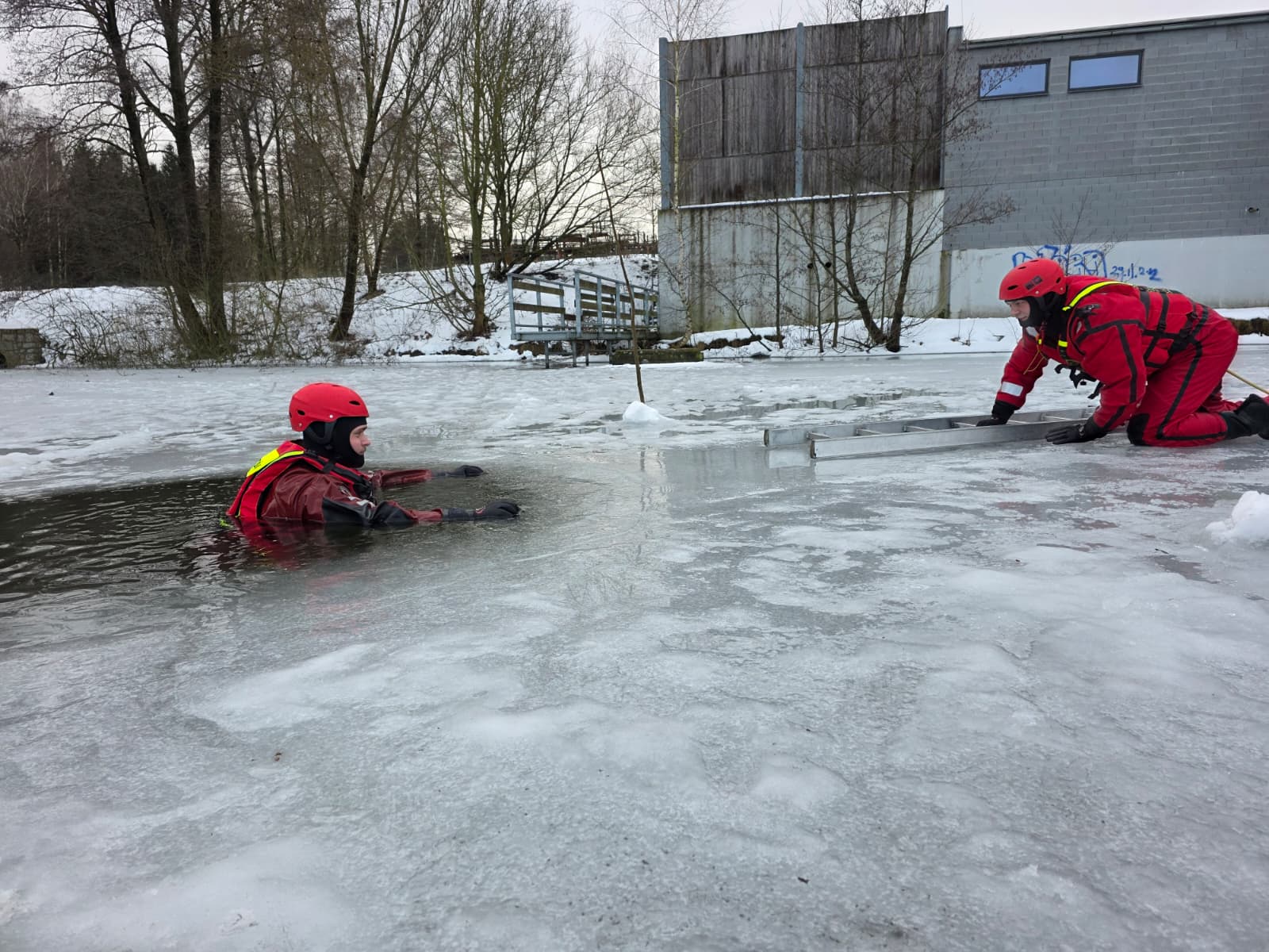 Výcvik na zamrzlé vodní hladině, Liberec
