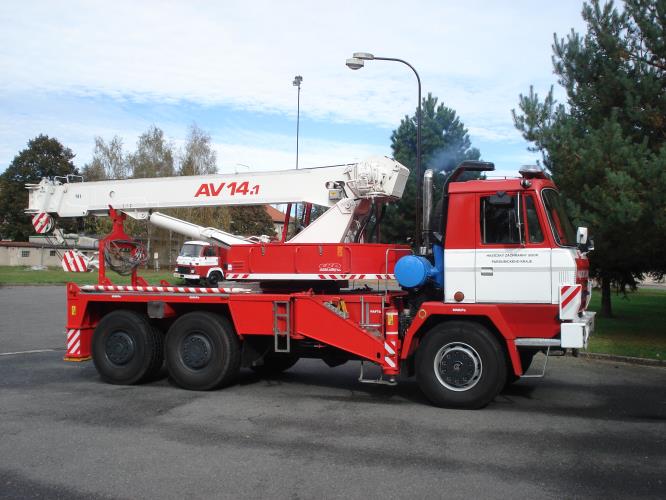 Vysoké Mýto VYA AV-14  T 815 1.JPG