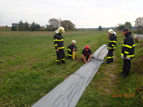 cviceniunikropnelatkyOsoblahaPolsko (1).JPG