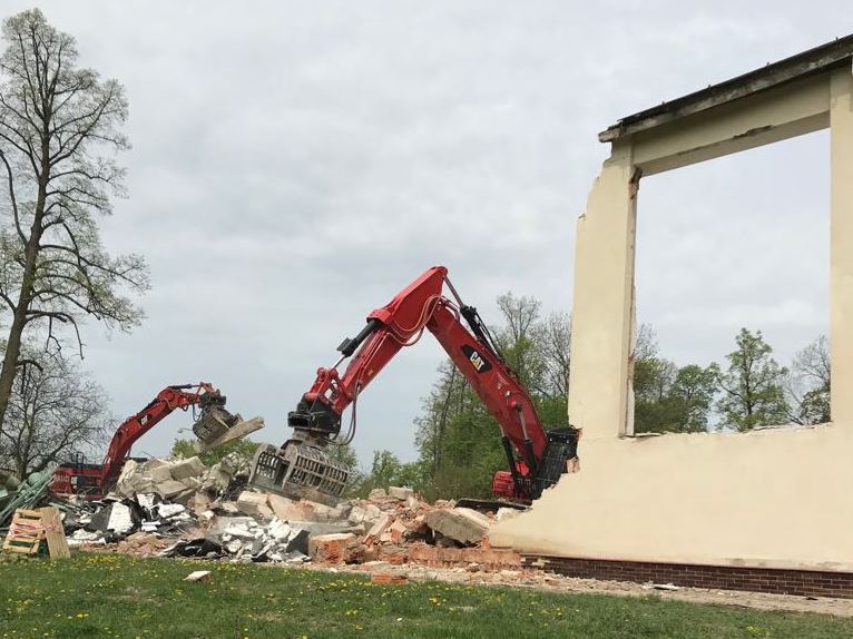 demolice Zbiroh.jpg