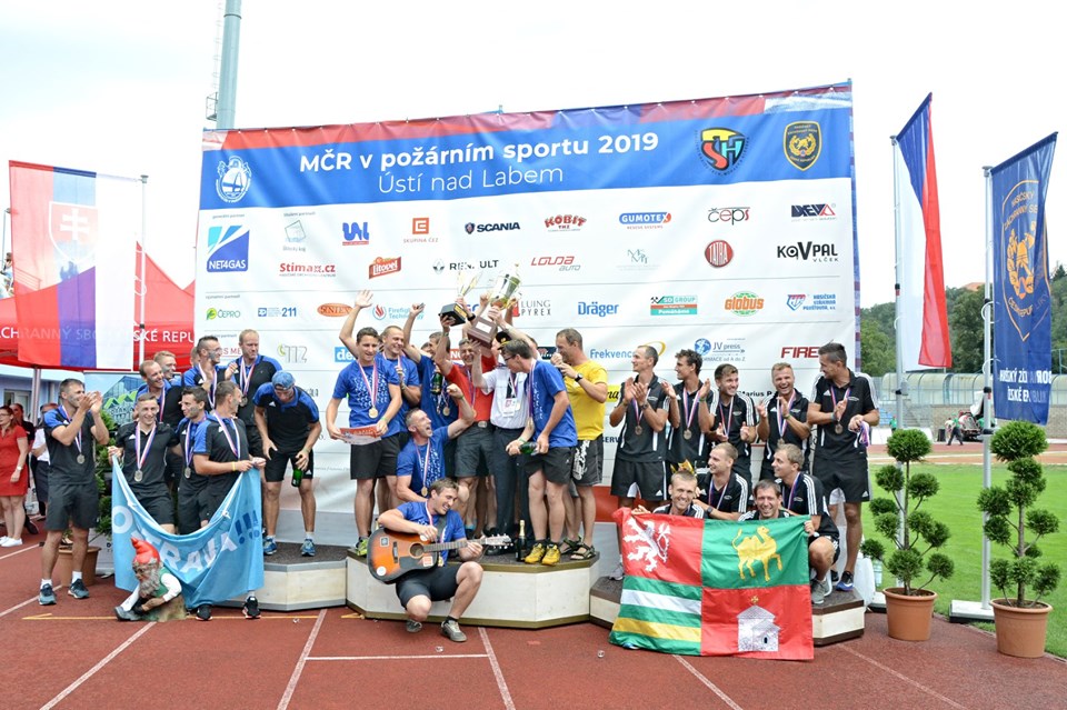 družstvo HZS.jpg