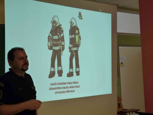 hasicinemocnicedetiTrinec (1).jpg