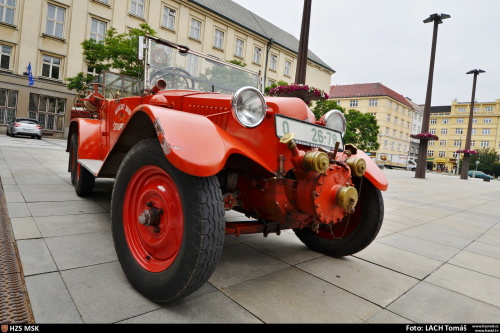 historickajizda_start_Ostrava_Lach (3).JPG