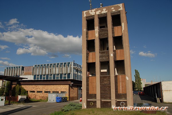 img00003.jpg
