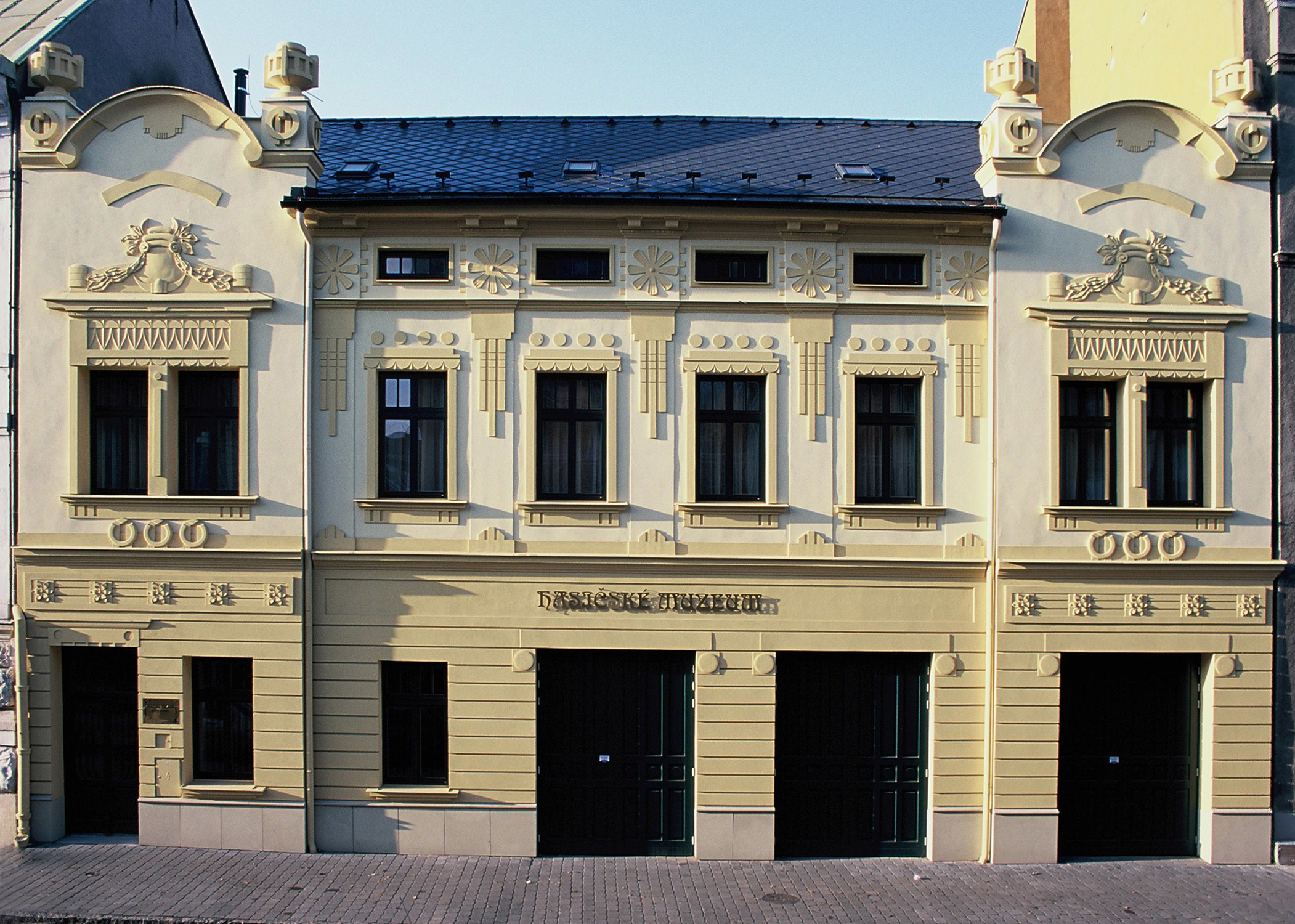 muzeum_fasáda.jpg