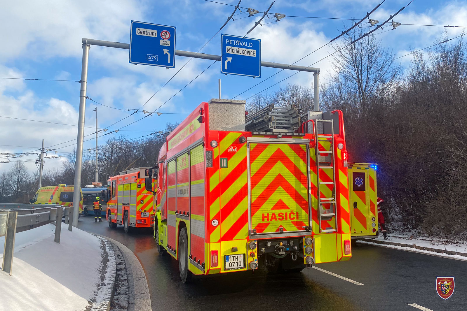 nehoda_trolejbusu_Ostrava_1.jpg