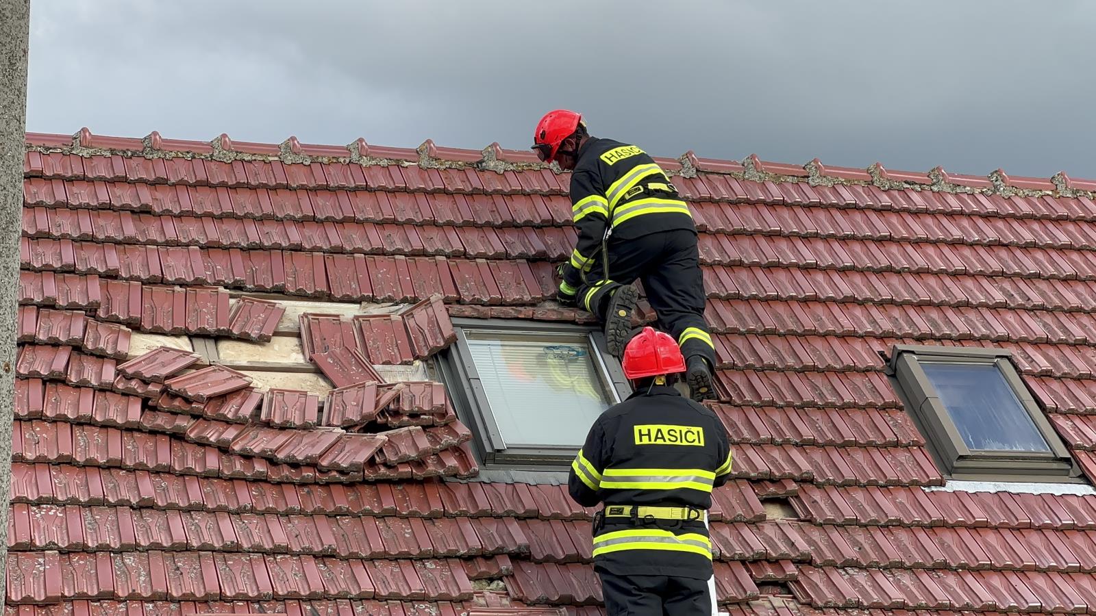 otinoves exploze - poskozene domy
