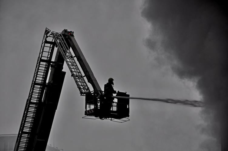 p17075-2.jpg