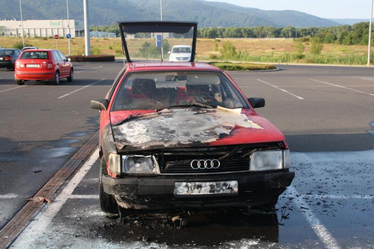 pozar auta.jpg