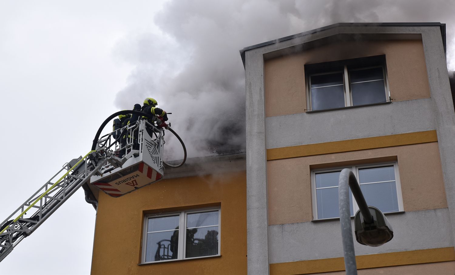 požár KV_04.JPG