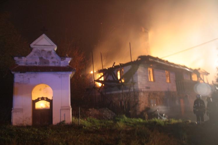 požár Valkeřice3.JPG