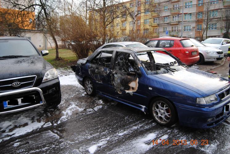 požár auta Most.jpg
