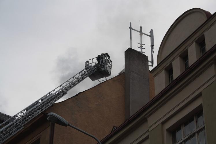 požár domu Děčín7.JPG
