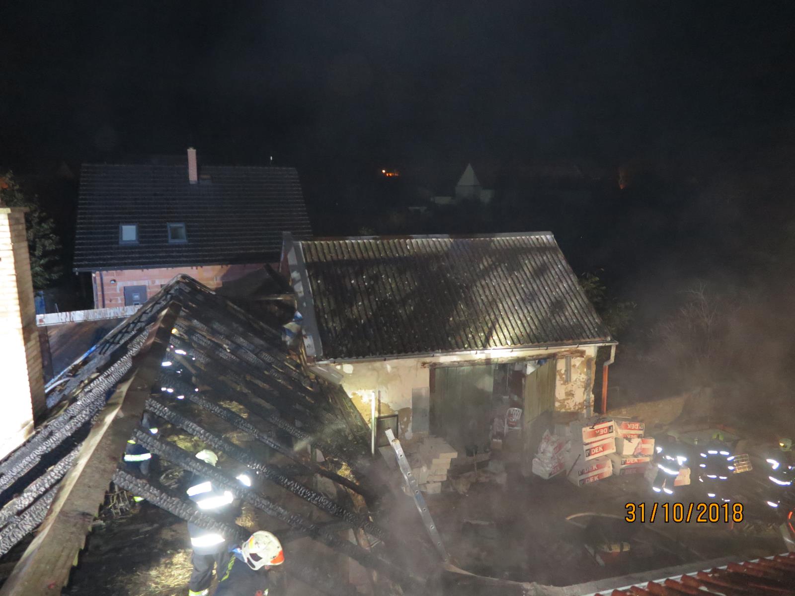 pozar strechy rd a pristavby Senicka