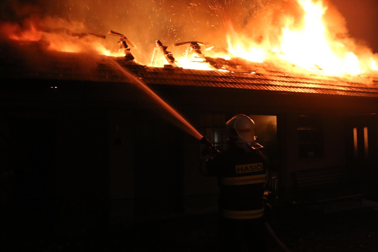 pozar zdene pristavby RD Bělkovice-Lašťany