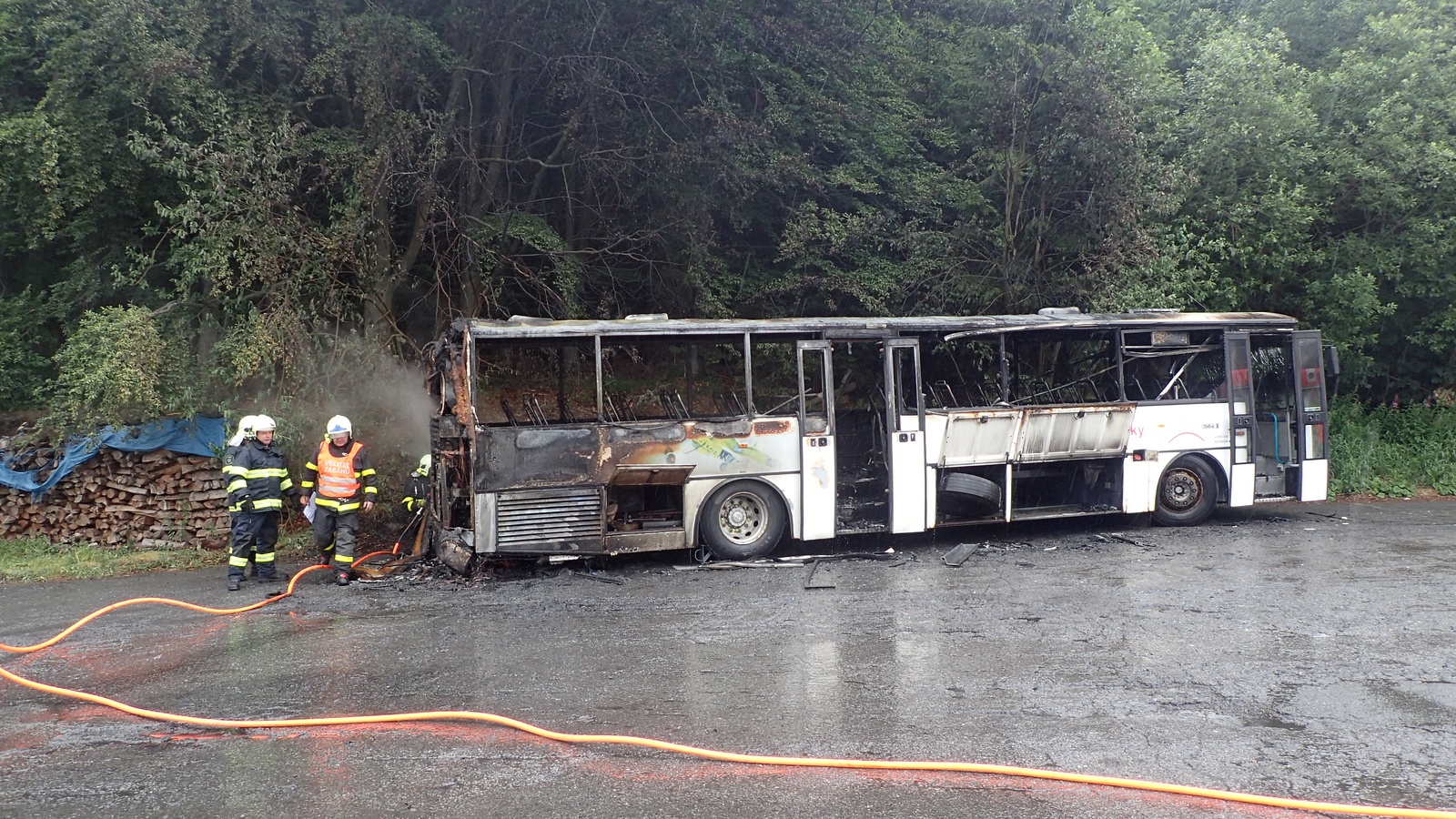 pozar_autobus_Hvezda_BR_5.JPG