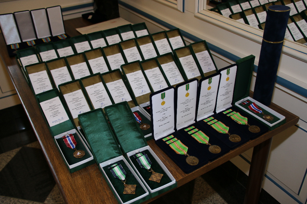 předávání služebních medalí na zámku Kozel (5).JPG
