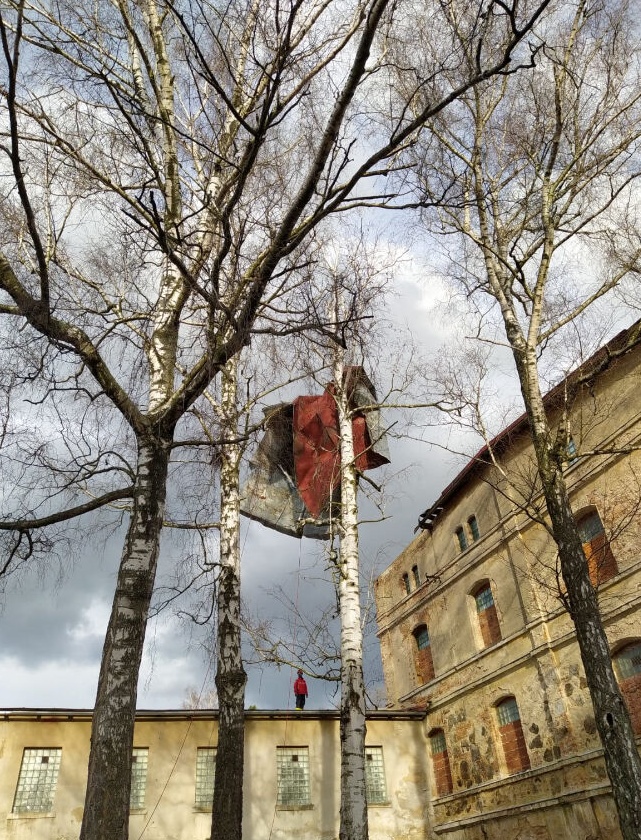 utržená střešní kritina Jindřichovice p. Smrkem