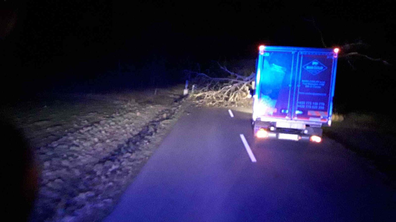 výstraha velmi silný vítr v OLK - foto z událostí