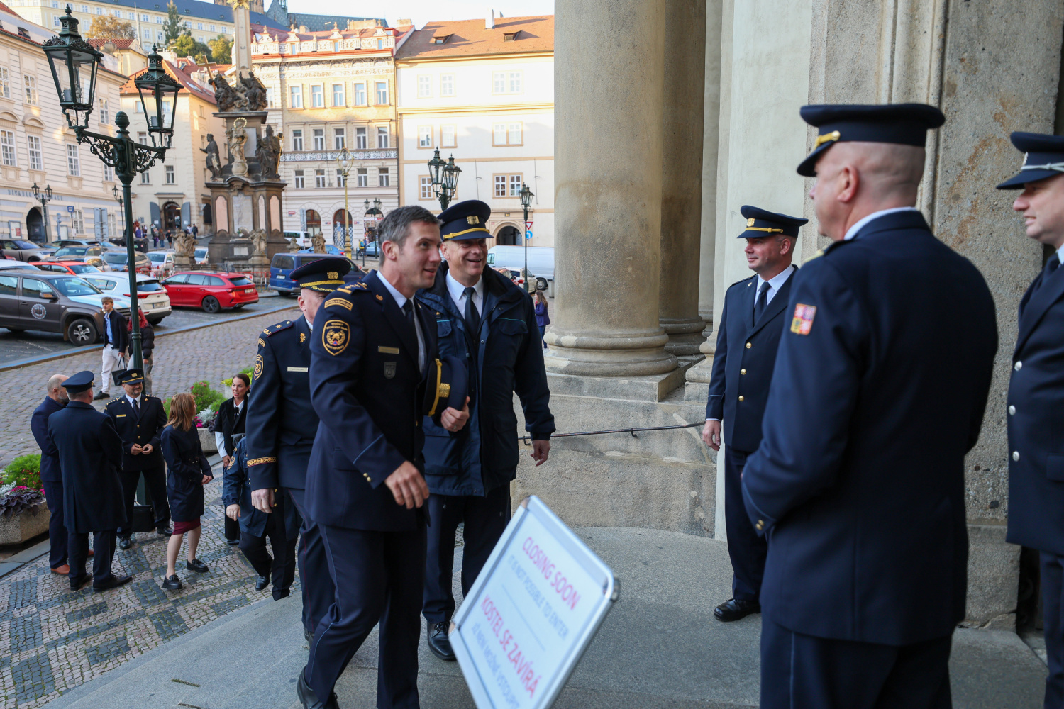 Hosté Podzimního hasičského koncertu si užívají hudební zážitek se souborem Hradišťan a Jiřím Pavlicou
