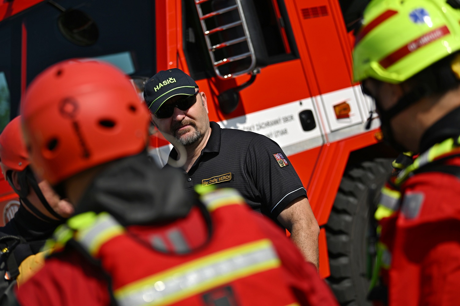 Výcvik instruktorů pro práci na vodě s tématem Záchrana osob z osobních automobilů které byly zaplavené do úrovně spodního okraje střechy