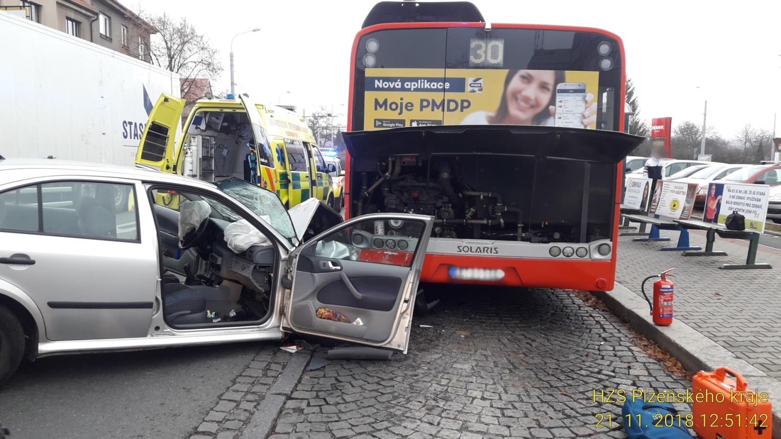 21_11_2018 DN OA x Bus Částkova (1).jpg