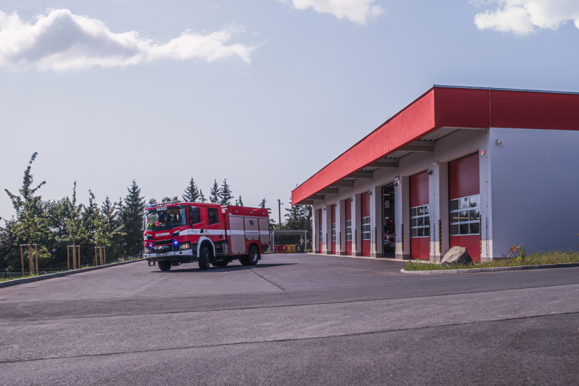 XT3S6023-Edit.jpg